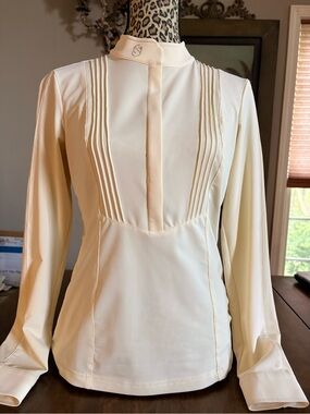 Samshield Premium Line size XL Cream Pleated Front Blouse